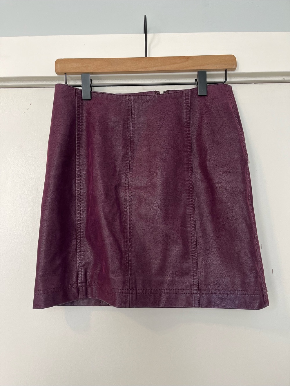 Free People Faux Leather Mini Skirt Purple coated leather size 6